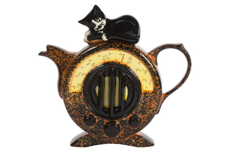 Cat Radio Medium Teapot