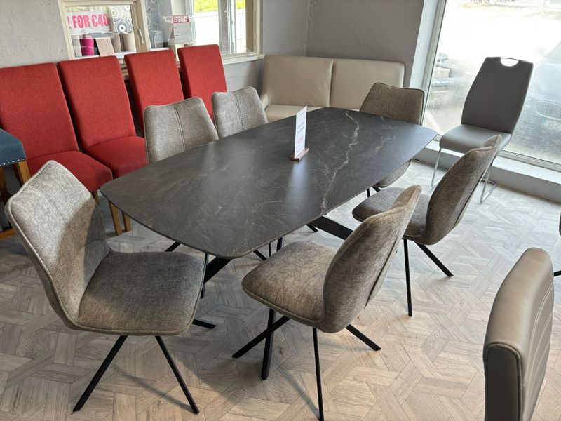 Olsen Dining Table