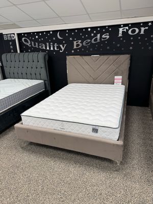 Molly 4’6 Bed - Mink