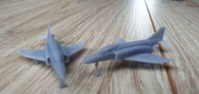 1/1200model Phantom F4K. Mixed  set of 20 folded/flight (10+10)