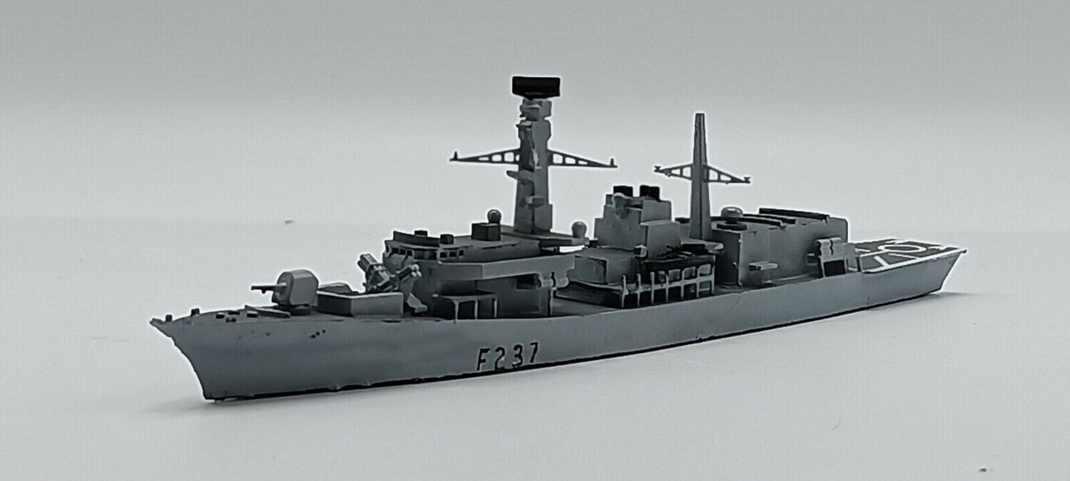 1/700 waterline ship models. Type 23 Frigate, Duke class. Resin printed