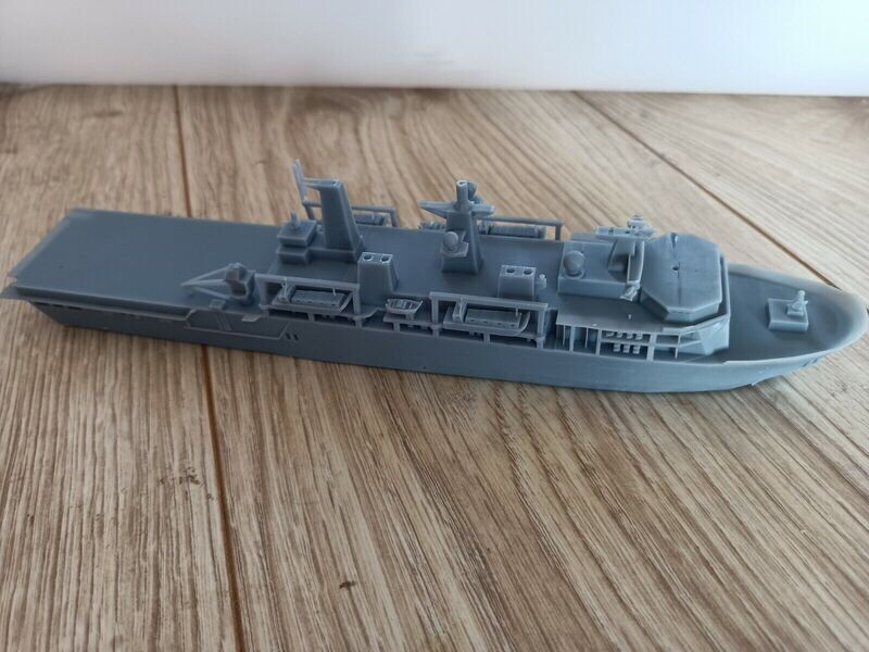 HMS Albion / Bulwark 1/700 waterline resin printed model ship kit