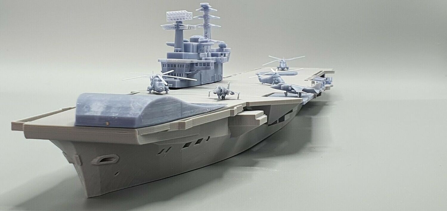 HMS Hermes (R12) 1/350 Falklands aircraft carrier waterline model ship kit