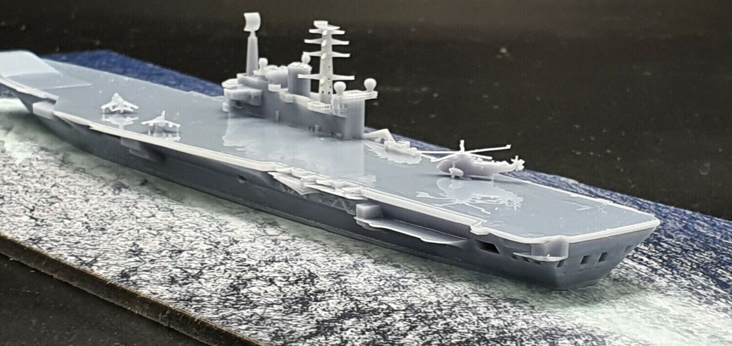 HMS Hermes Falklands (R12) 1/1250 aircraft carrier waterline model ship kit