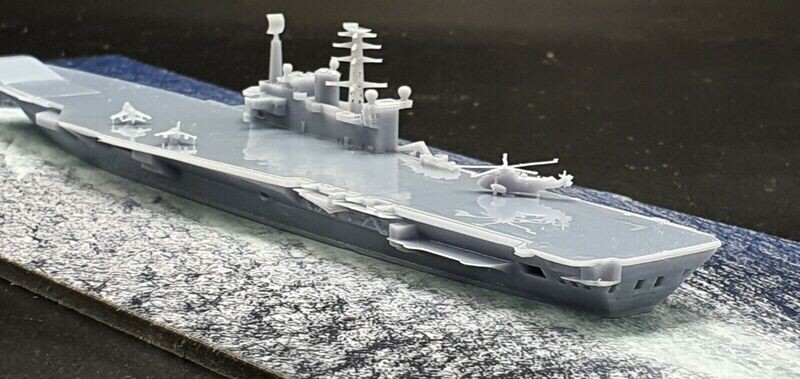 HMS Hermes Falklands (R12) 1/1250 aircraft carrier waterline model ship kit