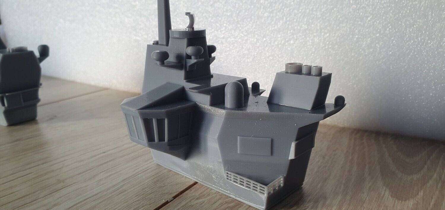 HMS Queen Elizabeth Aircraft Carrier control and bridge Islands 1/350 scale.