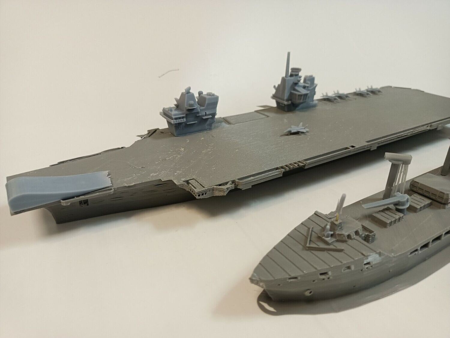 Tidespring and Queen Elizabeth  set 1/600 ship kit