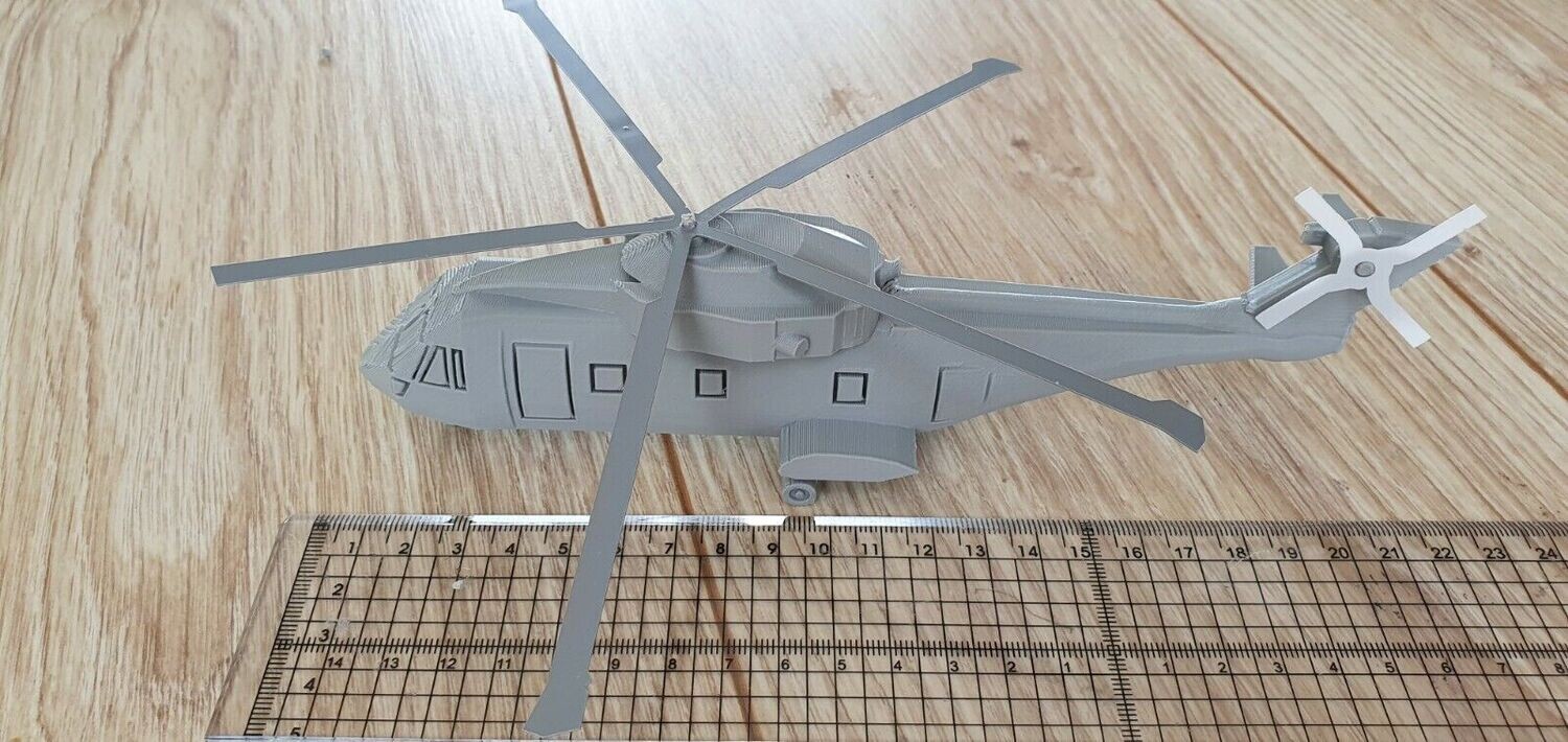 Merlin crowsnest helicopter 1/96 model