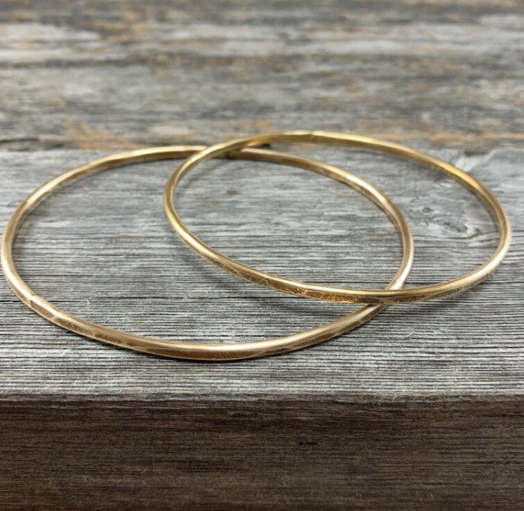 Hammered Brass Infinity Bangles
