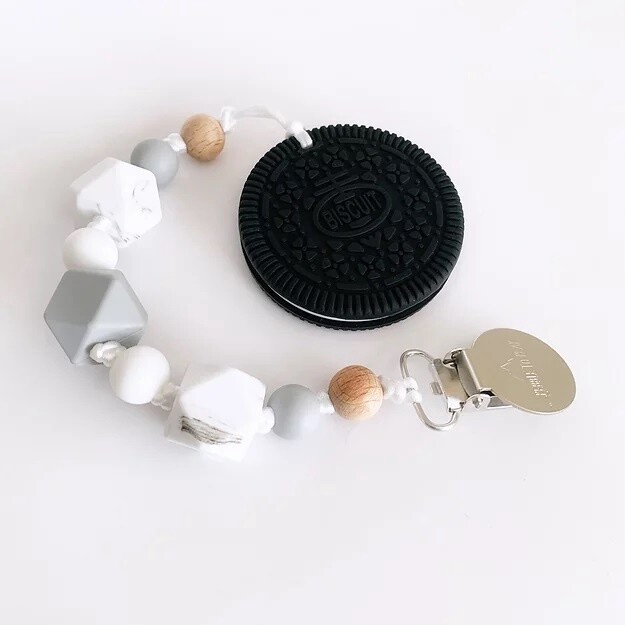 Oreo Pendant and Clip