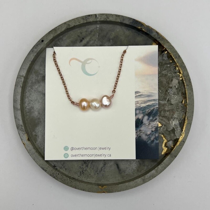 3 Pearls Necklace