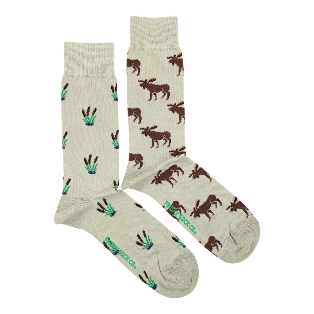 Men&#39;s Moose &amp; Cattail Socks