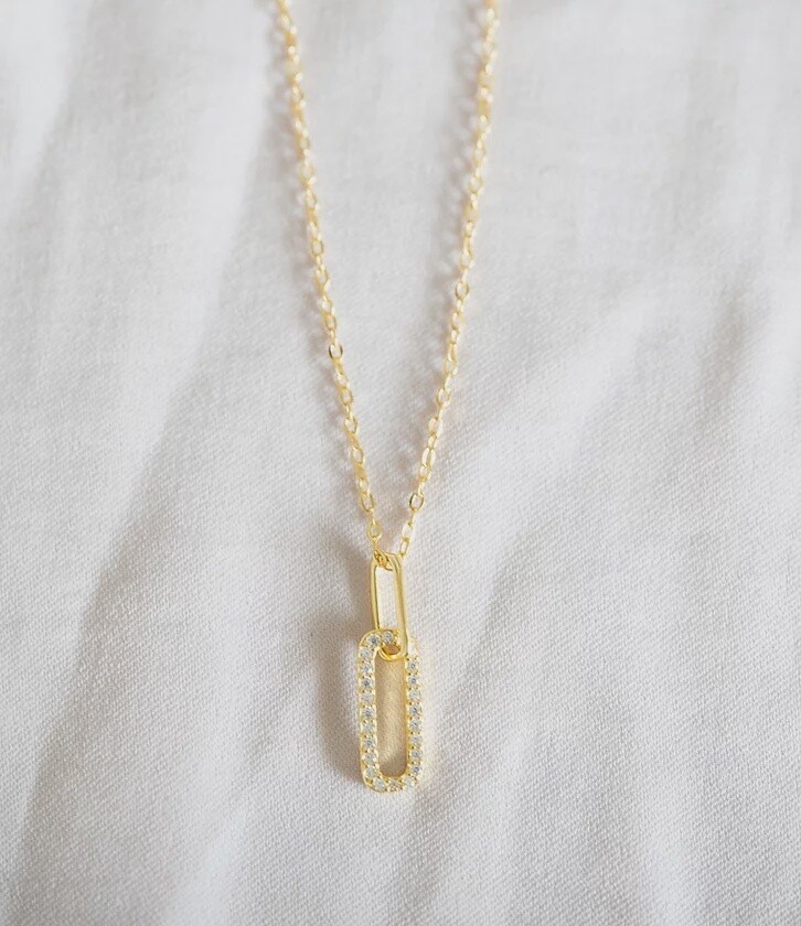 Phoebe Pendant Necklace