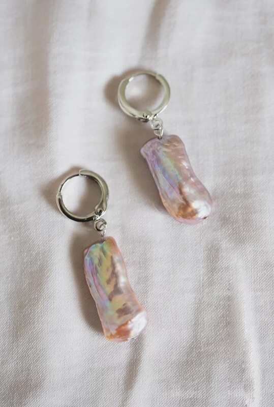 Penelope Pearl Hoops