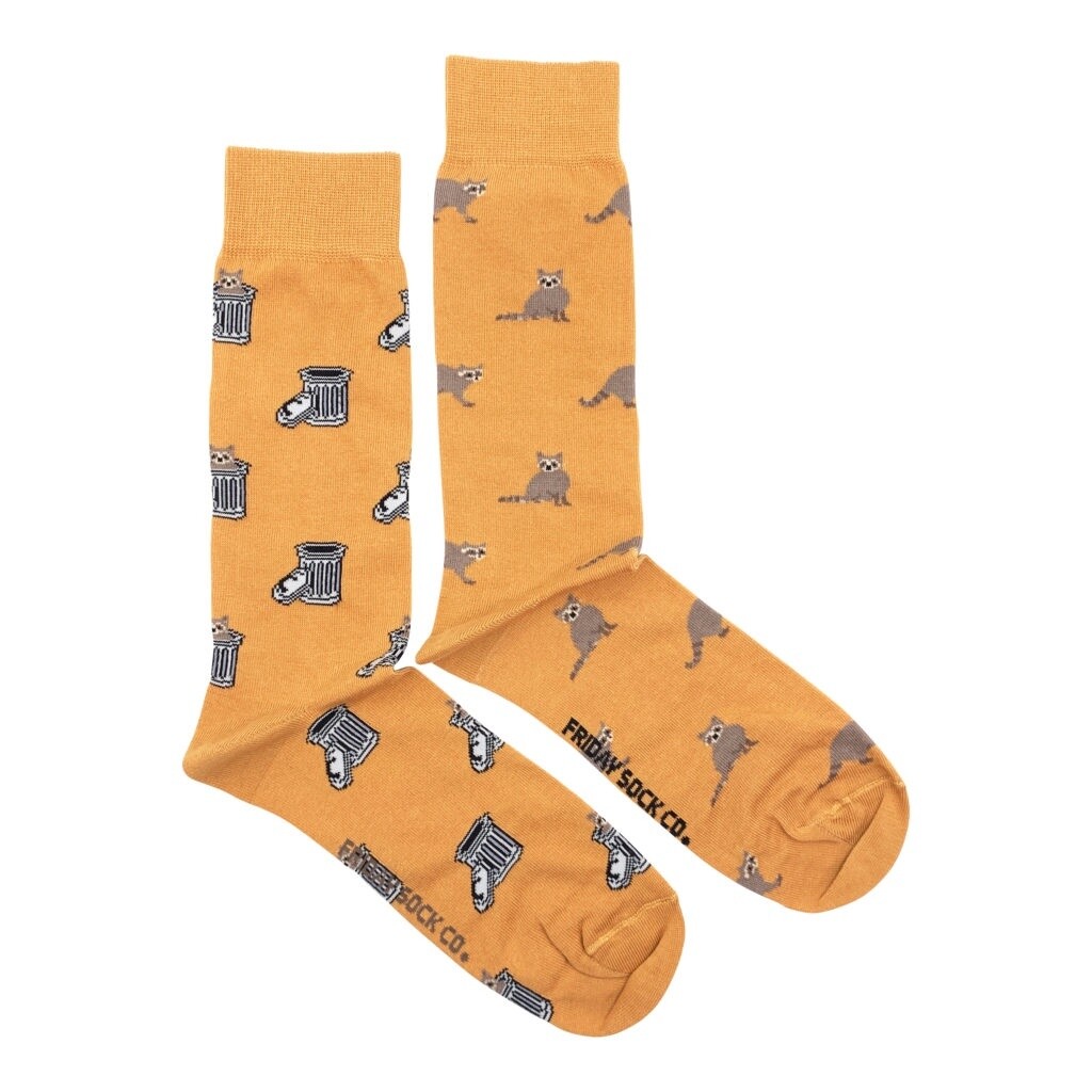 Men&#39;s Raccoon &amp; Trash Can Socks