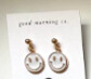 Smiley Posts, Colour: White