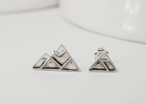Asymmetrical Mountain Studs
