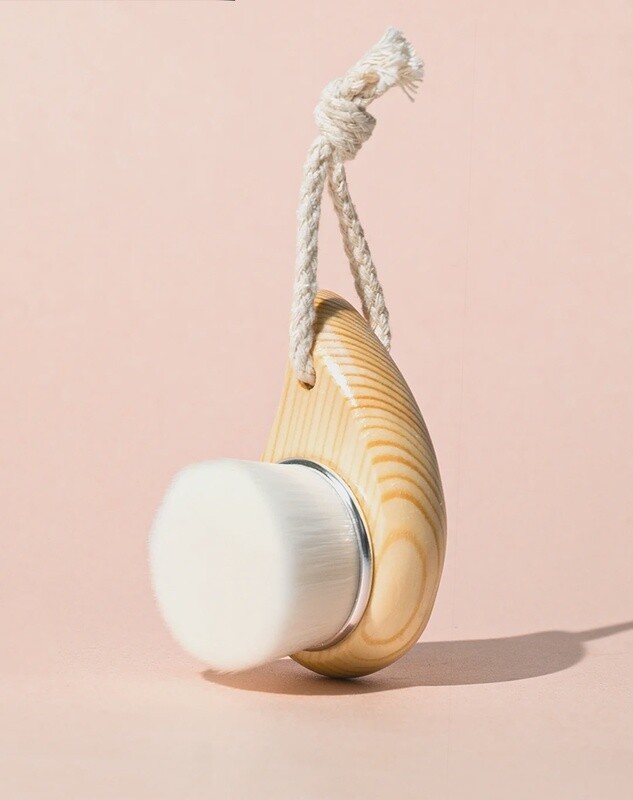 Facial Dry Brush