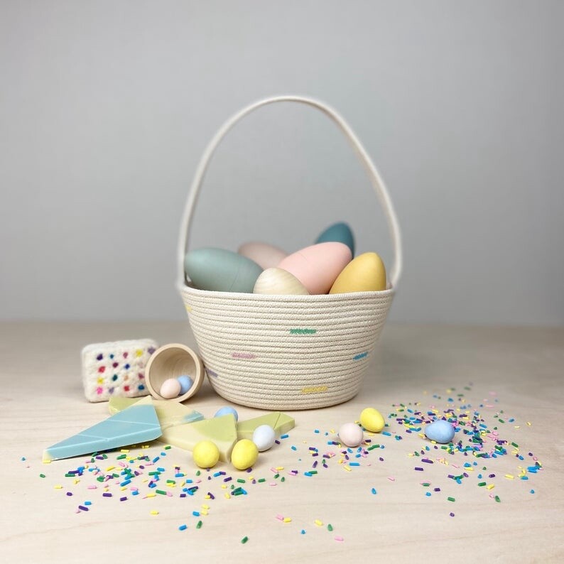 Easter Baskets, Colour: Sprinkles