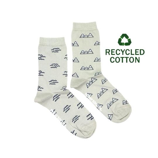 Women&#39;s Recycled Cotton Wave &amp; Mountain Socks