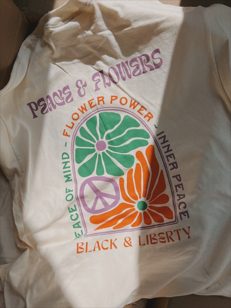 Peace &amp; Flowers Tee