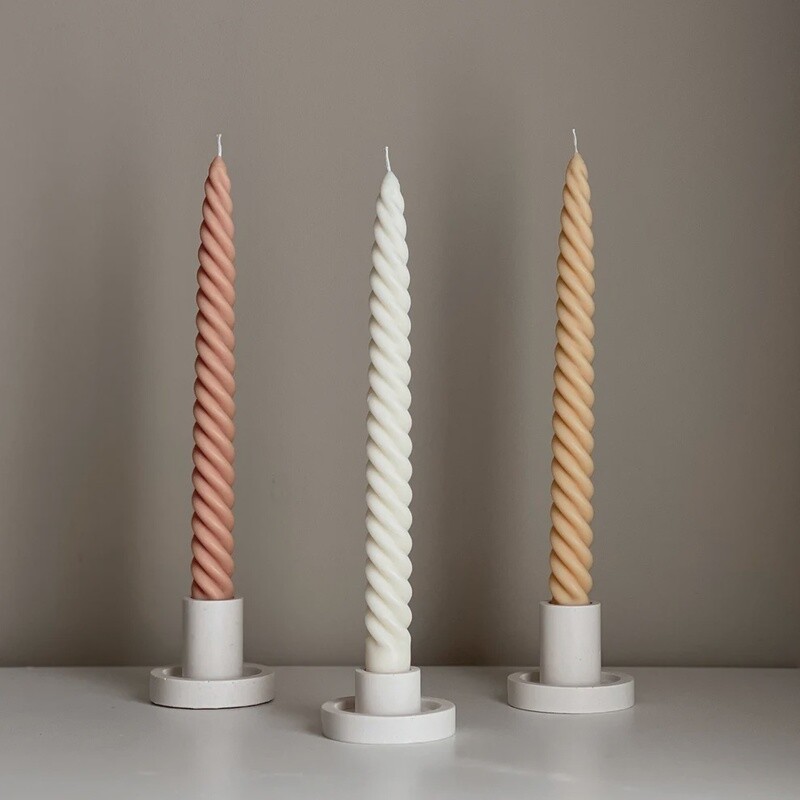 Tall Twisted Taper Candle / 01