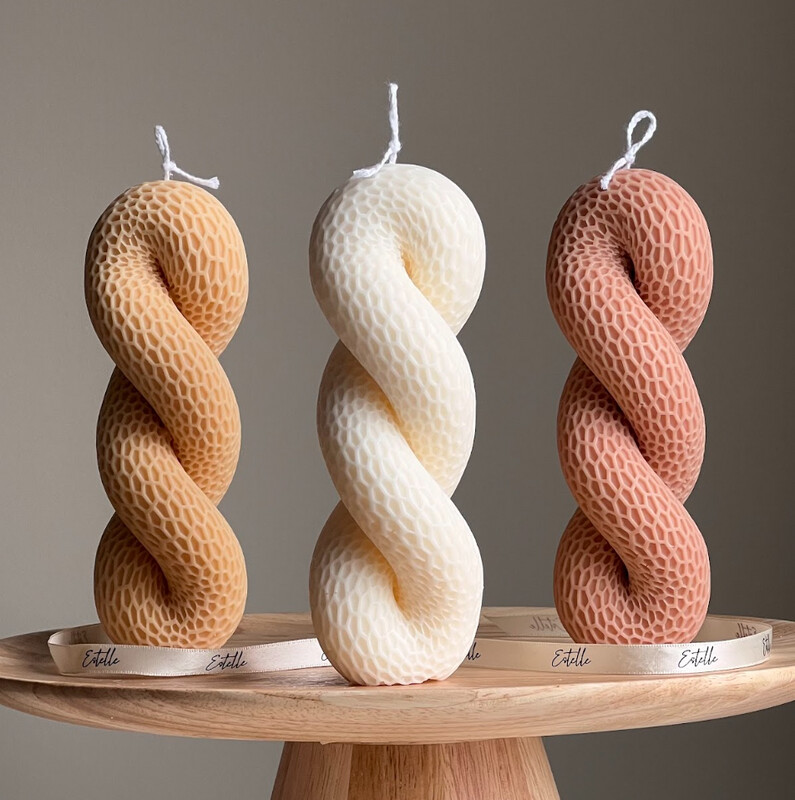 Twisted Tall Knot Snail Shaped Candle