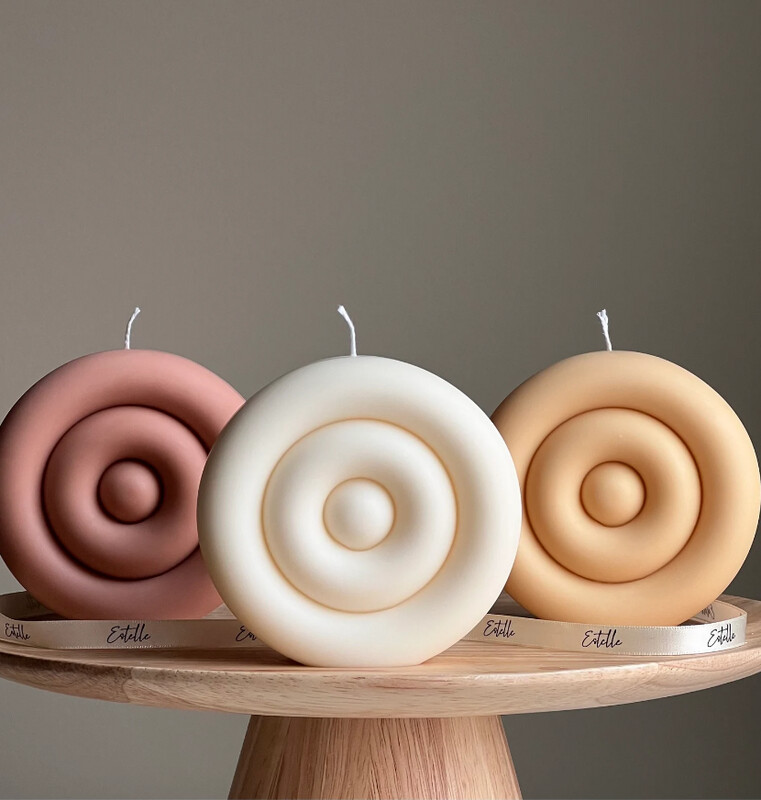Round Trendy  Candle