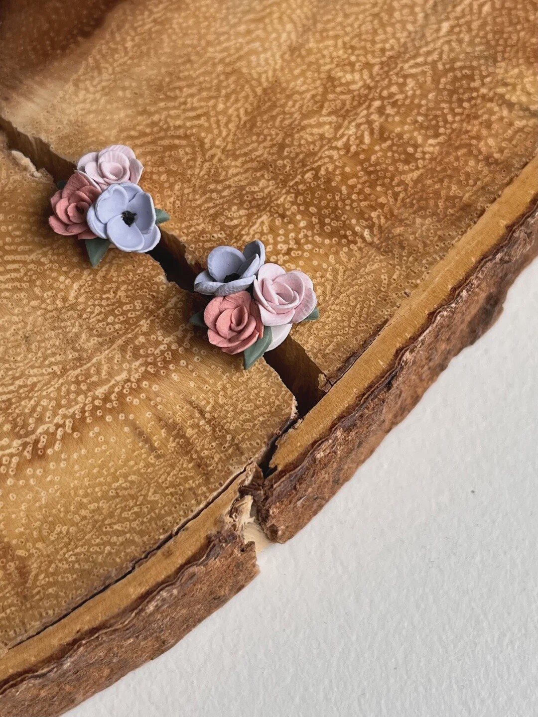 Pastel Roses Bouquet Studs