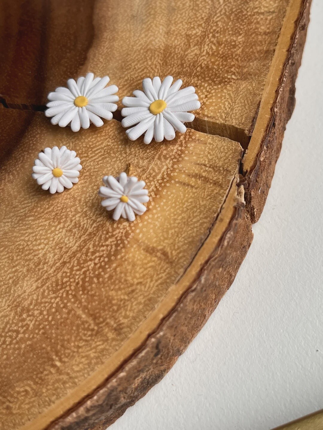 Small Daisy Studs