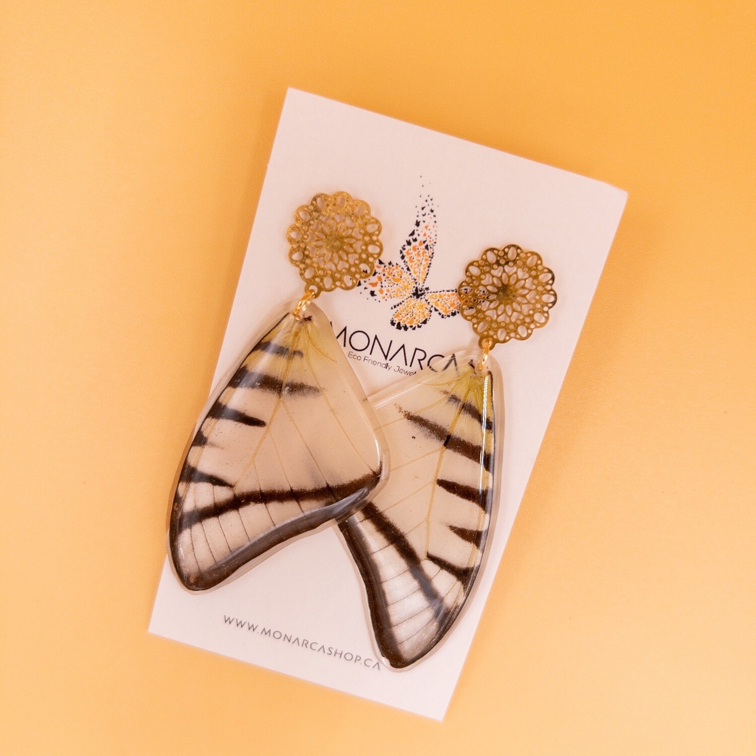 Great Kite Swallowtail Studs - Forewing, Design: Flower Stud