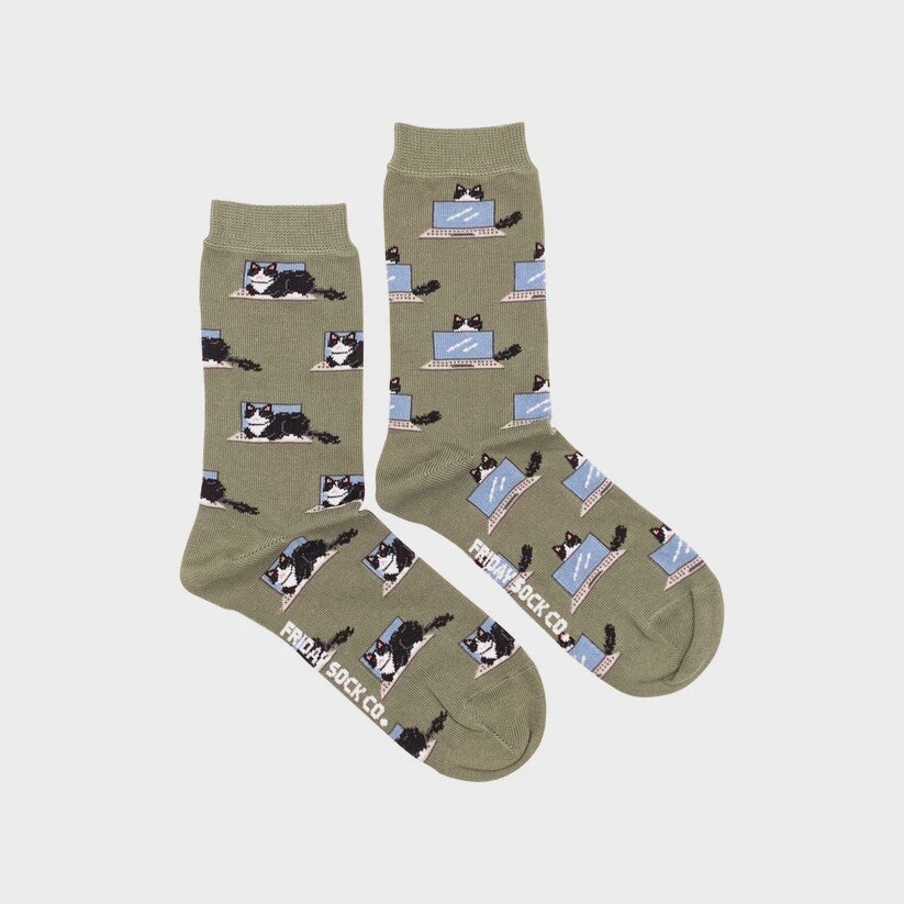 Women&#39;s Fluffy Cat Socks
