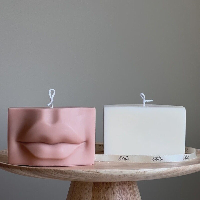Lips Candle