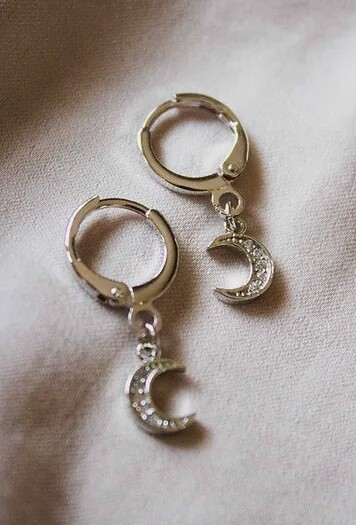 Elara Huggie Earrings