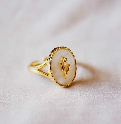 Evie Gold Ring