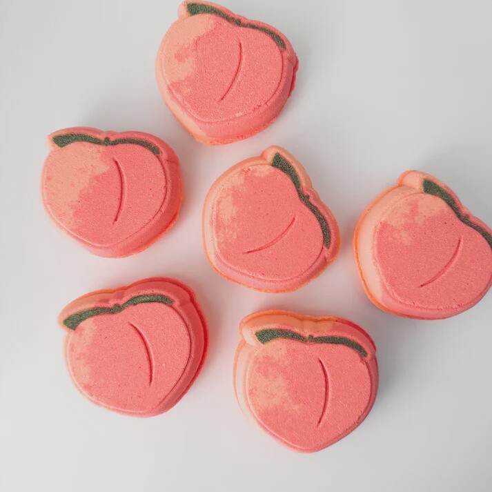 Perfect Peach bath bomb