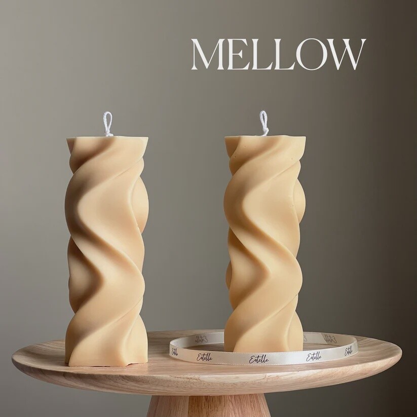 Wavy Pillar Candle