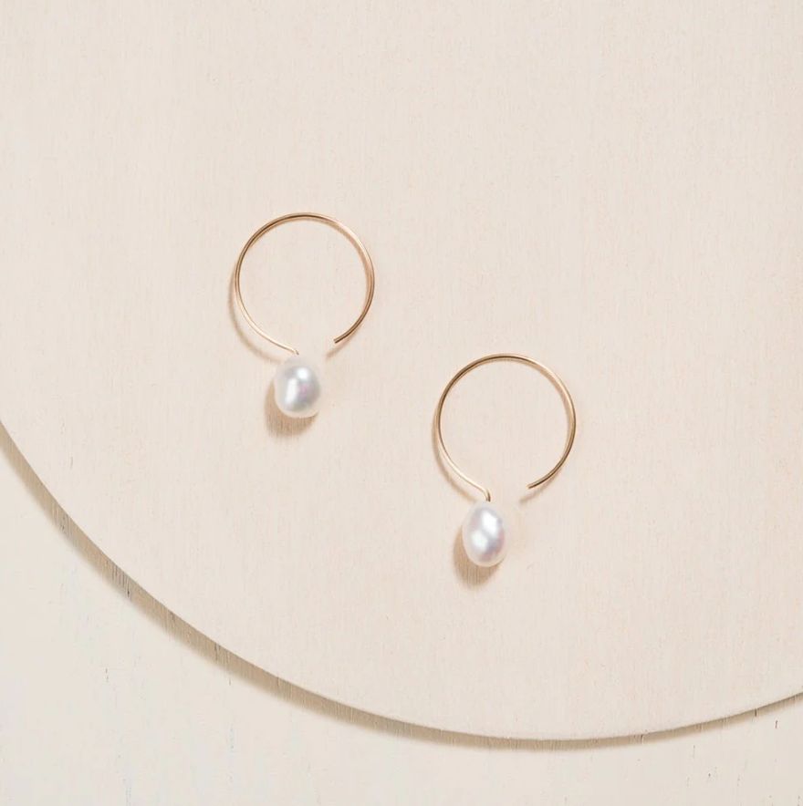 Basic Small Yellow Gold Filled Hoop Earrings with Ivory Pearl - 13mm