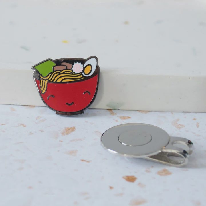 Ramen golf marker with magnetic clip