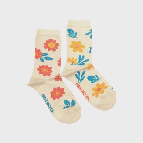 Women&#39;s Fun Flowers Socks