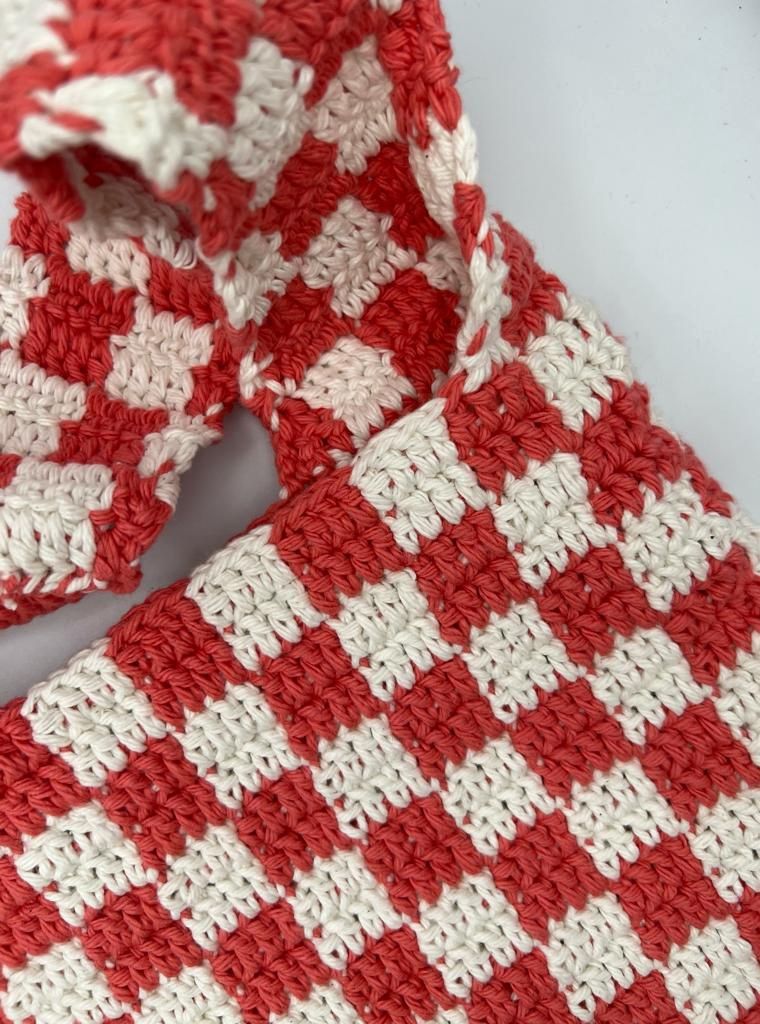 Checkered Crochet Bag, Design: Pink+ White
