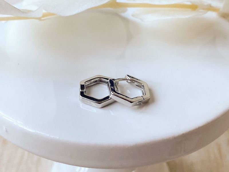 Silver Hexi Huggies