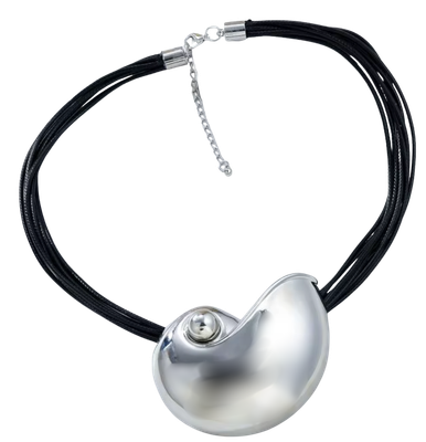Editorial Conch Recycled Shell and Cord Necklace: Silver / Necklace