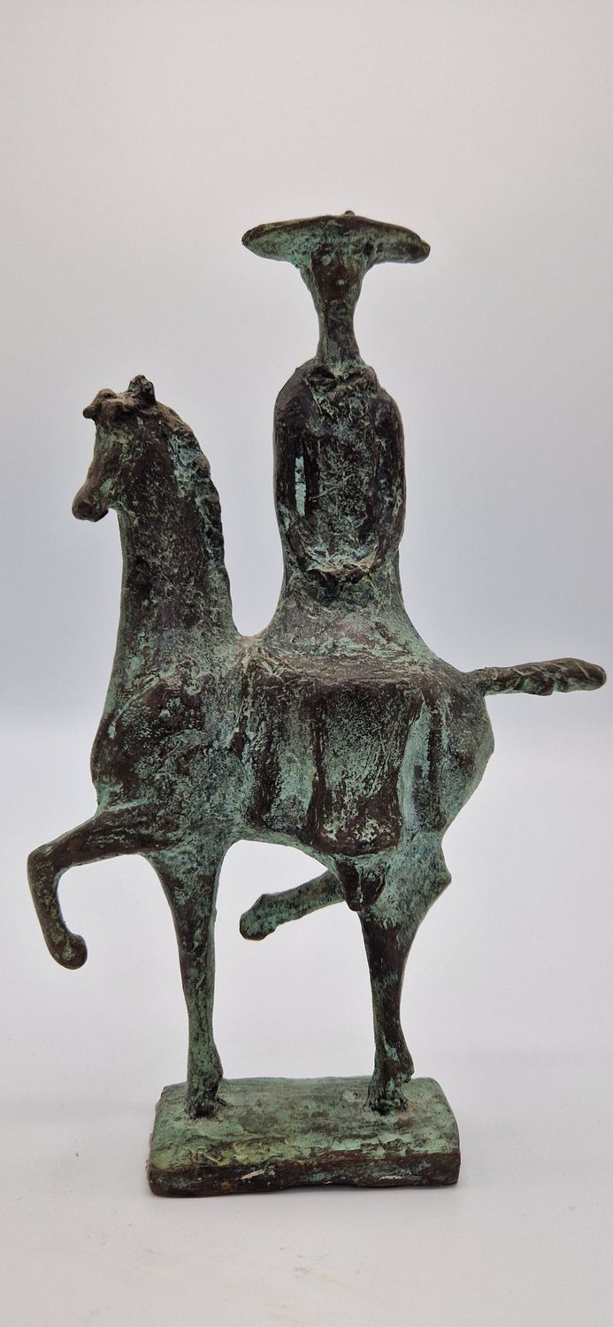 Bronzen sculptuur Amazone met hoed van Bram Roth te koop, Roth wordt gerekend tot de nieuwe Haagse School.