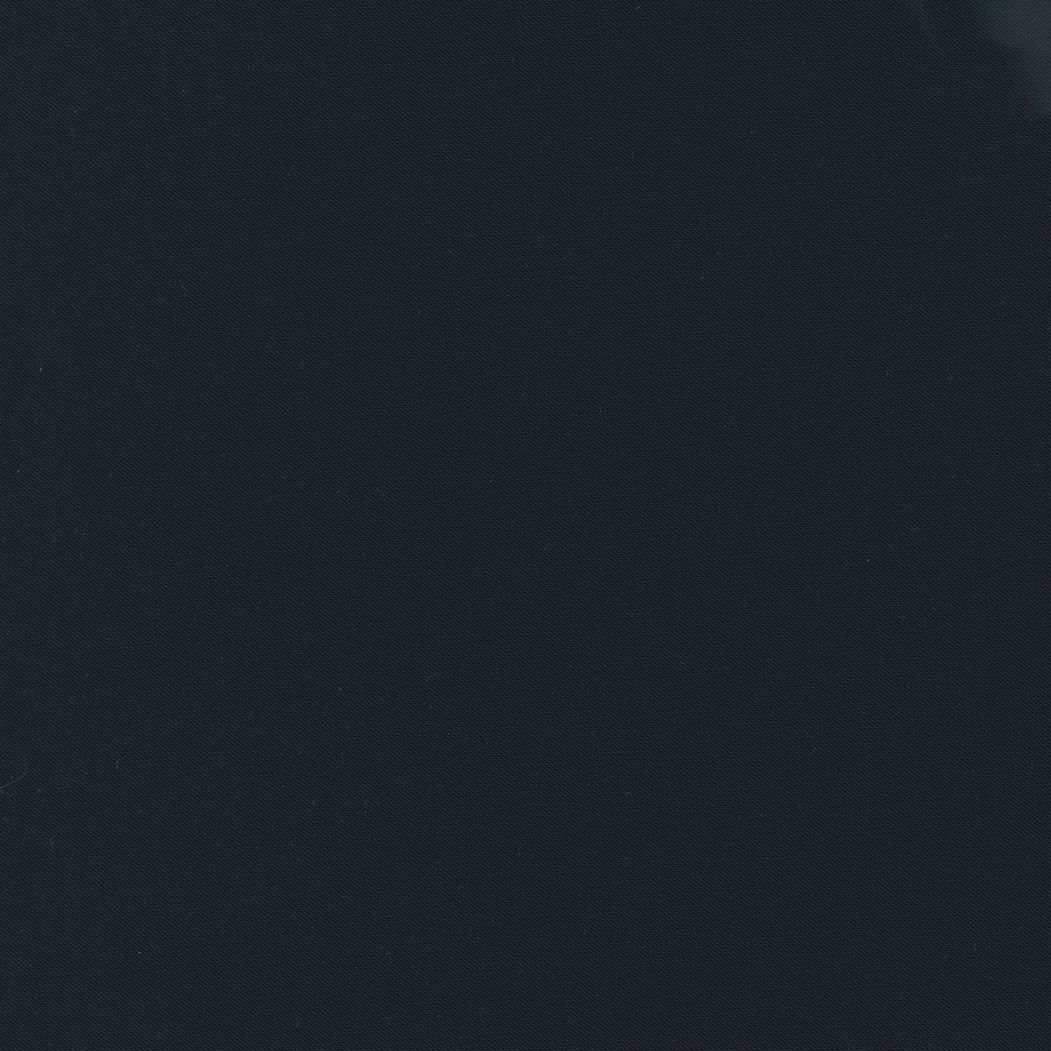 Bella in Super Black