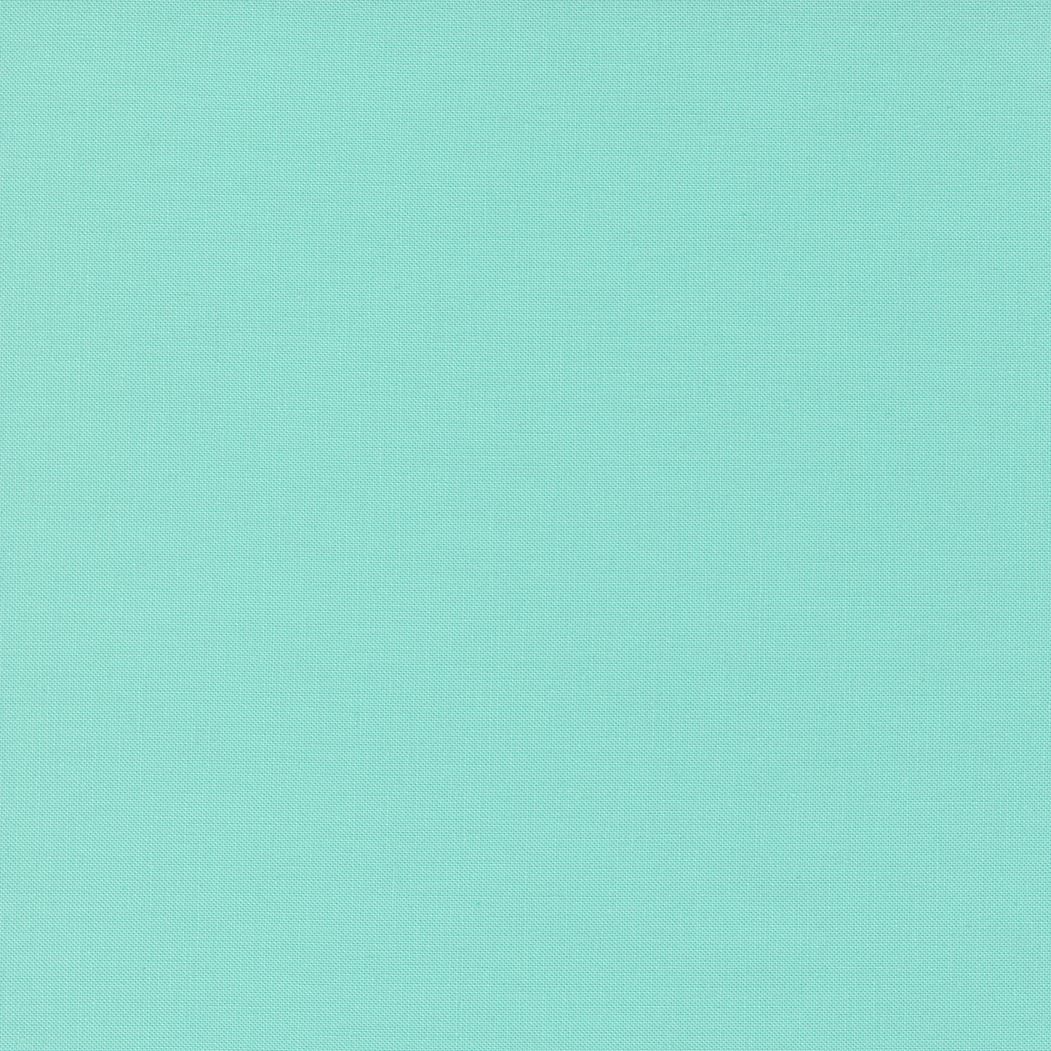 Bella in Aqua