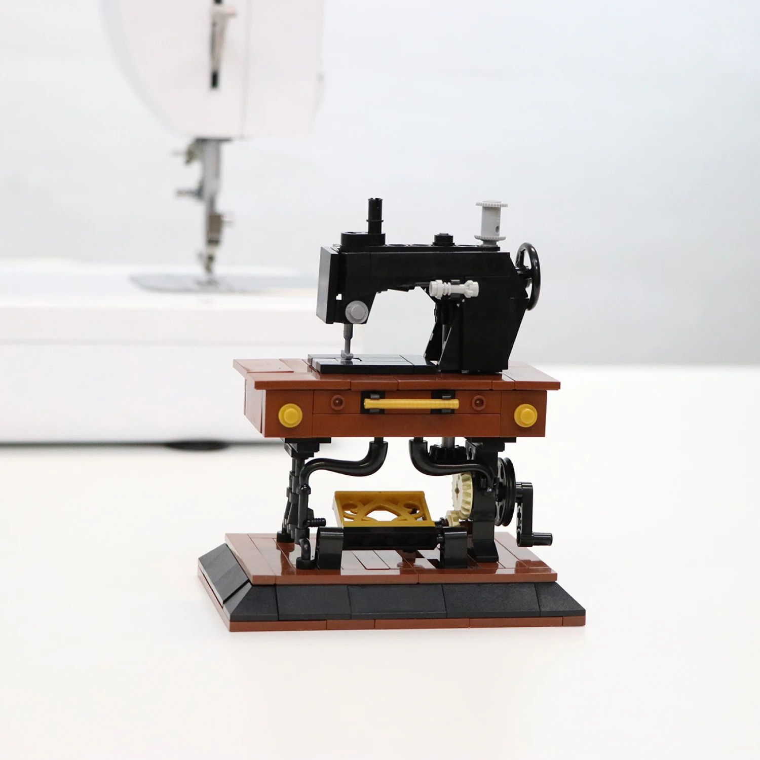 Vintage Sewing Machine Blocks Set