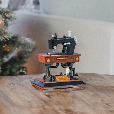 Vintage Sewing Machine Blocks Set