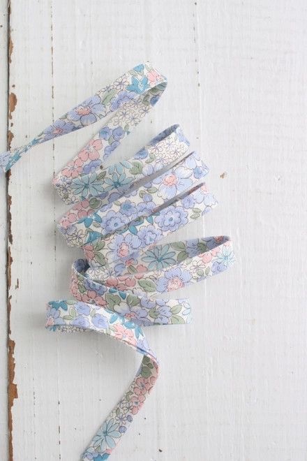 Double Fold Bias Tape 1/2" in Blue Floral Liberty Cotton - by the inch