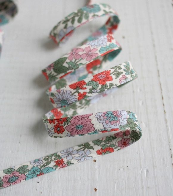 Double Fold Bias Tape 1/2" in Annabelle C Liberty Cotton